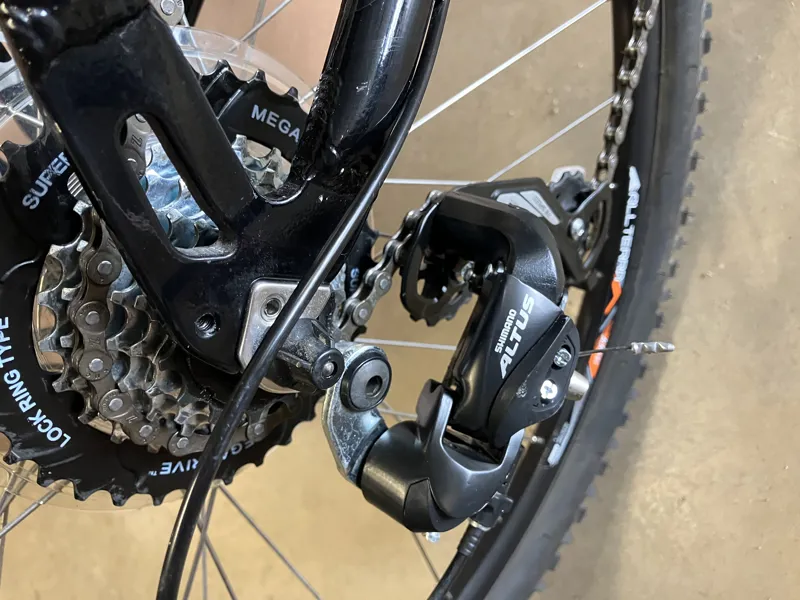 GT Aggressor Comp 19 L-8